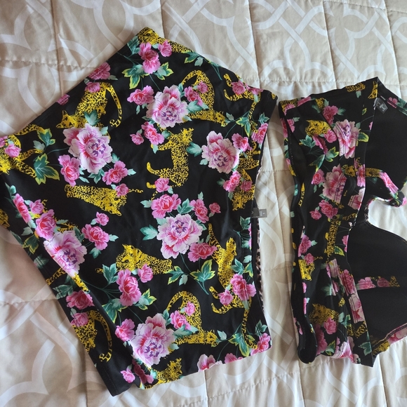 Floral and Leopard Print Women's Swim Set - Picture 2 of 9